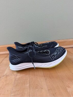HOKA Crescendo MD 2 Track and Field Spikes